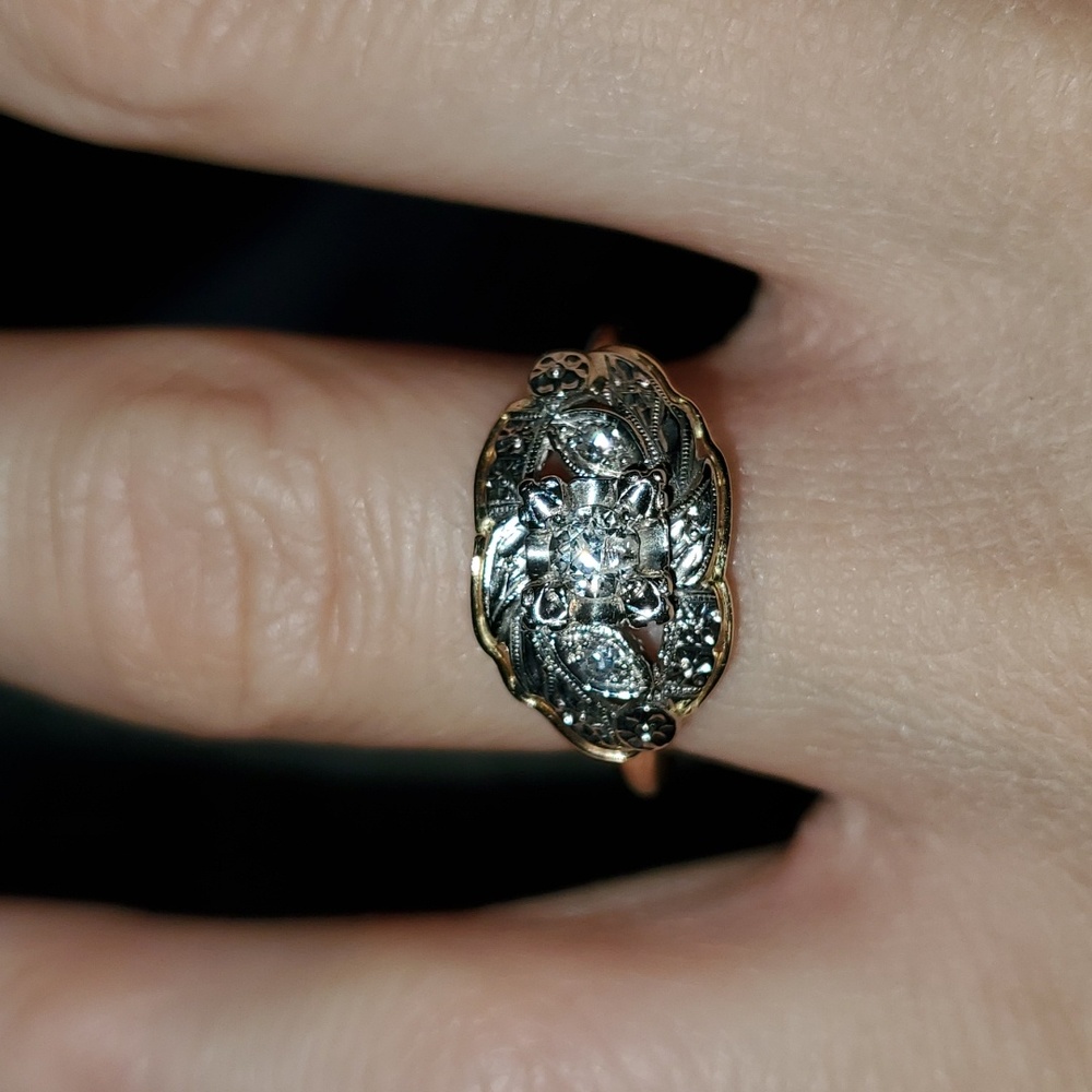 10k Diamond Art Deco Ring